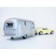 FORD MUSTANG 1968 JAUNE MEADOWLARK ET CARAVANE AIRSTREAM JET-CAR 1/43