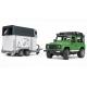 LAND ROVER DEFENDER 90 BREAK AVEC VAN ET UN CHEVAL - BRUDER